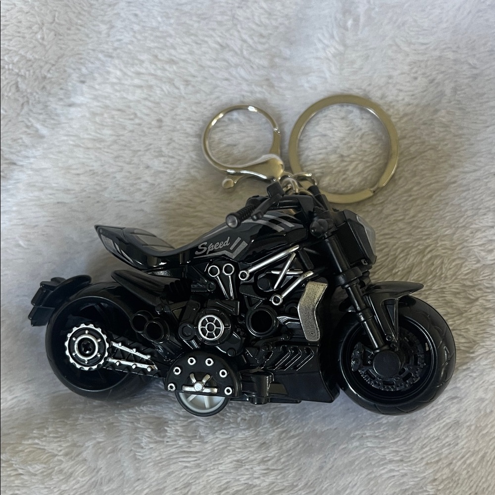 Black Motorcycle Keychain with claw clip plastic new